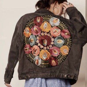 black denim embroidered jean jacket vintage